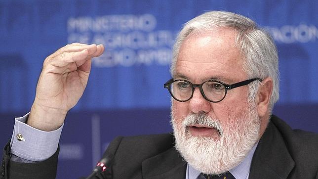 Arias Cañete, a favor de que los pirómanos dejen de ser juzgados por jurado popular