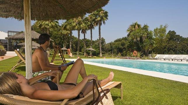 Sotogrande da la bienvenida al verano celebrando sus próximos 50 años