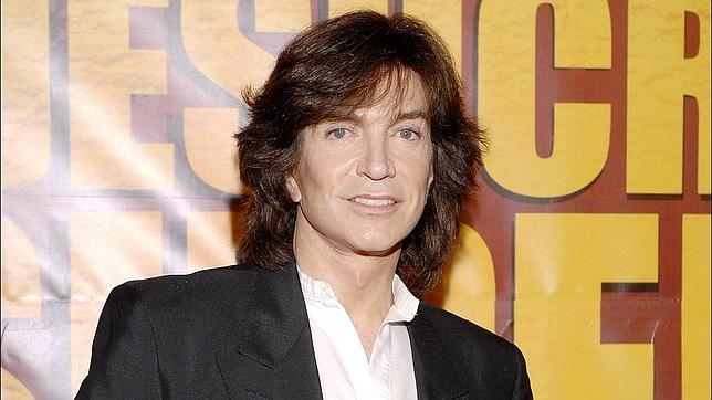 Camilo Sesto advierte a sus fans sobre «La gira del adiós», una gran estafa