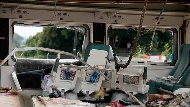 Cuatro heridos del accidente de Santiago siguen aún críticos en el hospital