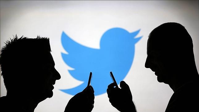 Un «hacker» islámico filtra los datos de más de 15.000 cuentas de Twitter