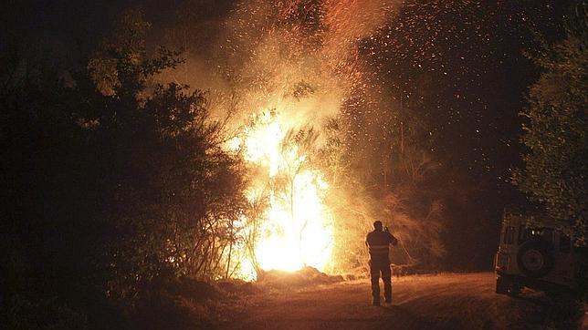 Galicia amanece con todos los incendios extinguidos o controlados, el último en Caldas de Reis