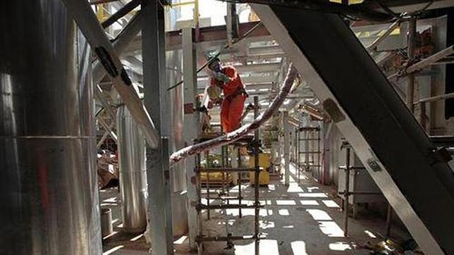 Las constructoras, las empresas que menos facturas pagan