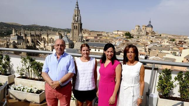Claudia Alonso acusa a Page de «perder el norte en la protección» del sector turístico
