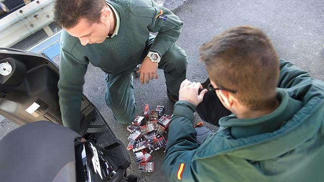 La asociación de guardias civiles critica su «acoso sistemático» en Gibraltar
