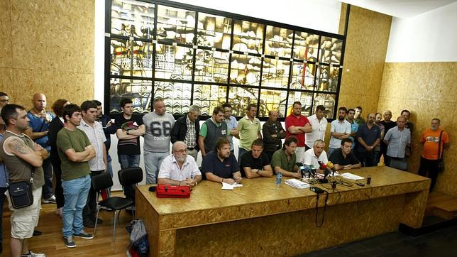 Todos los empleados de Albada, en su puesto de trabajo