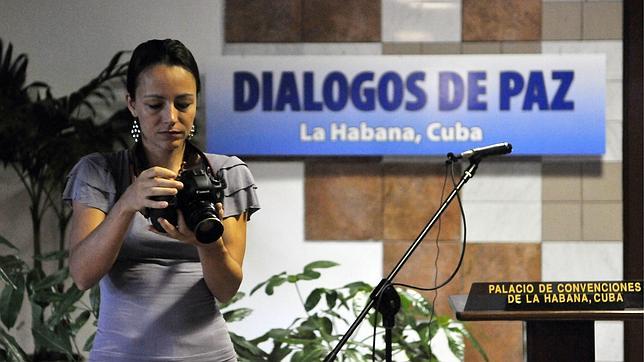 El Gobierno colombiano y las FARC acuerdan un foro sobre drogas ilícitas