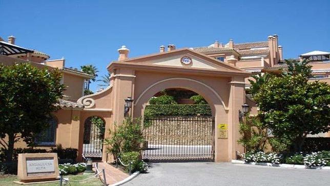 Banco Sabadell vende una cartera de 953 propiedades inmobiliarias a un consorcio