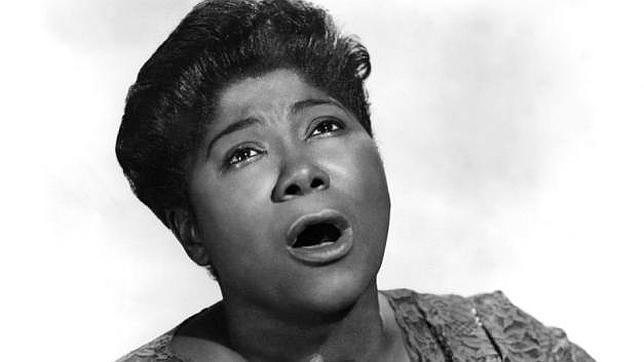 Mahalia Jackson, una de las artistas participantes en la marcha