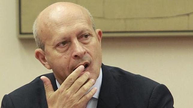 Wert recalca que las nuevas becas darán «más a los que menos tienen»