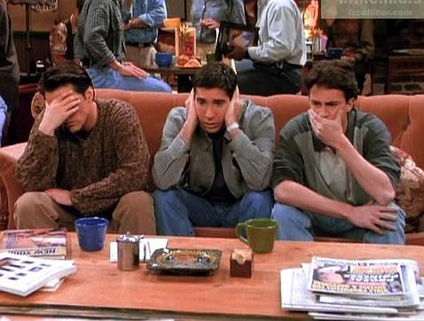 Joey, Ross y Chandler en el Central Perk