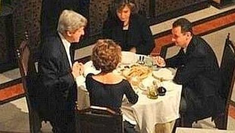 La cena de John Kerry y Al Assad que escandaliza a Estados Unidos