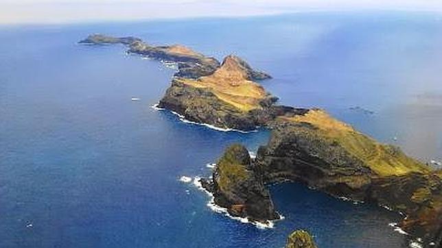 Unos islotes perdidos al norte de Canarias enfrentan a España y Portugal