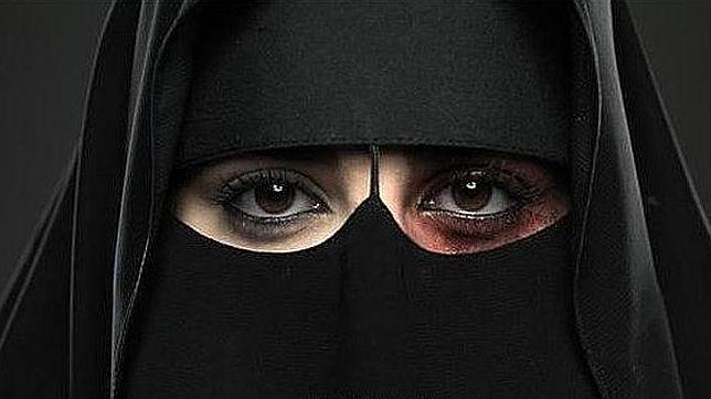 Cierran 72 tiendas en Arabia Saudí por violar las normas de empleo de mujeres