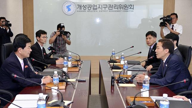 Las dos Coreas acuerdan restaurar su línea de comunicación militar