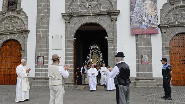 La Virgen del Pino bajará el próximo año desde Teror a la capital grancanaria