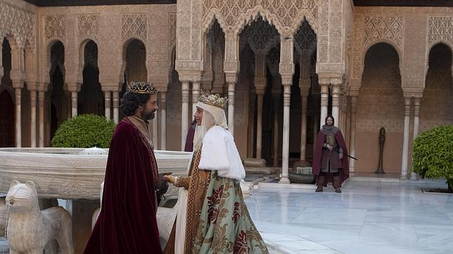 Paisajes de Granada y Cáceres donde buscar a Isabel la Católica
