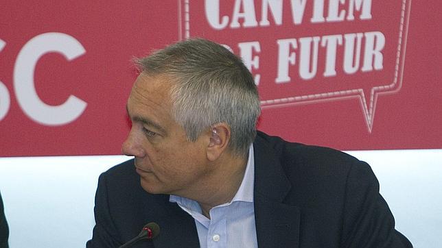 Navarro aplaude que Mas defienda una consulta acordada con el Gobierno