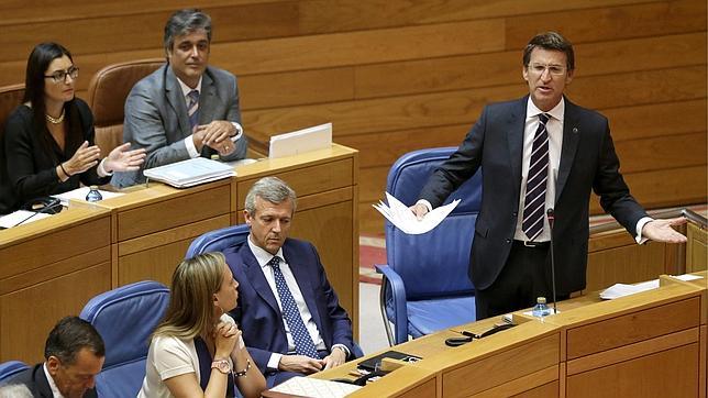 Feijóo: «Trabajaremos para que haya una entidad financiera vinculada a Galicia»
