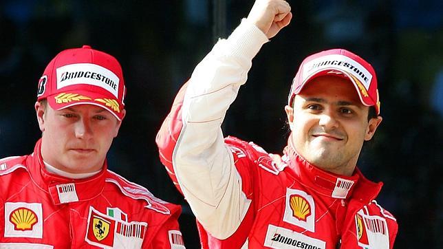 Massa y Raikkonen: caminos similares, suerte dispar