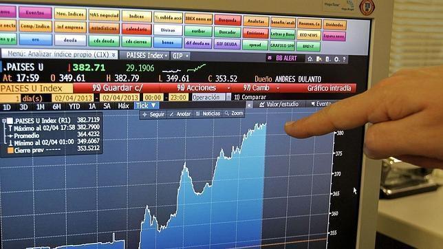 El bono español a diez años amplía su diferencial favorable con el de Italia