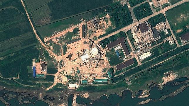 Corea del Norte vuelve a poner en marcha un reactor nuclear