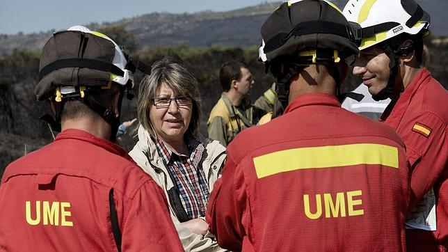 La Xunta denuncia el «carácter totalmente homicida» del incendio que arrasa O Pindo