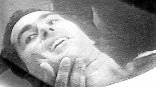 Paquirri, en la enfermería de la plaza, aún con vida