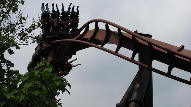 La montaña rusa Nemesis Inferno