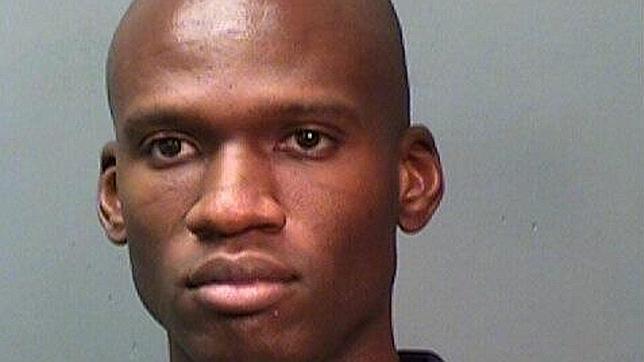 Aaron Alexis, presunto autor del tiroteo de Washington, era un tipo solitario y violento