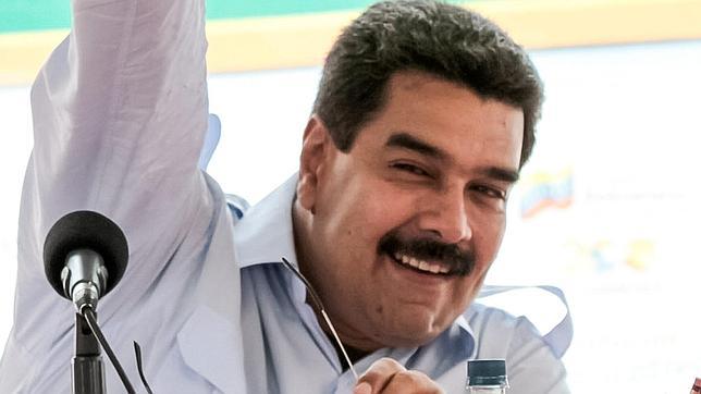 Maduro se va a China y Cabello asegura que no habrá golpe de Estado en su ausencia