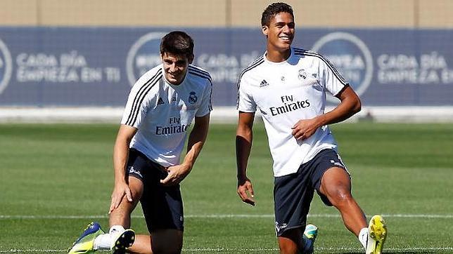 Varane, un problema menos