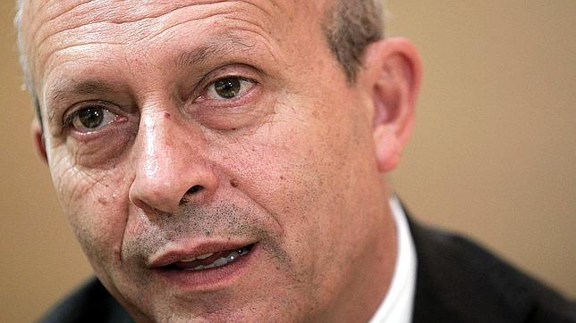 Wert: «No veo necesario el "apadrinamiento" de estudiantes»