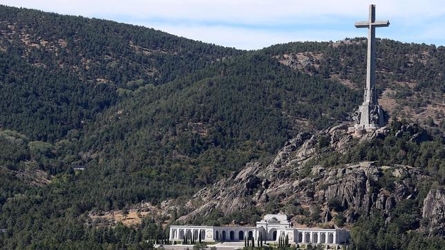 La Justicia vuelve a decir «no» a la apertura de fosas en el Valle de los Caídos