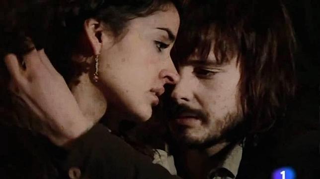 Aunque fueron novios en su juventud, la pareja de Gonzalo y Margarita no acaba de dar el paso