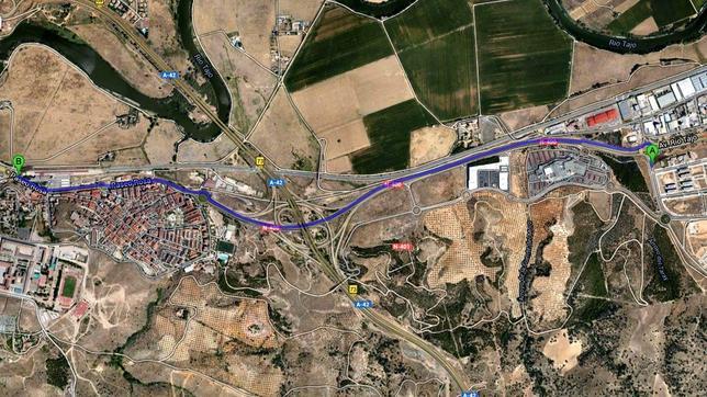Recogen firmas para pedir un carril bici entre el Polígono y Santa Bárbara