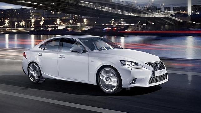 Lexus IS, también en versión 250