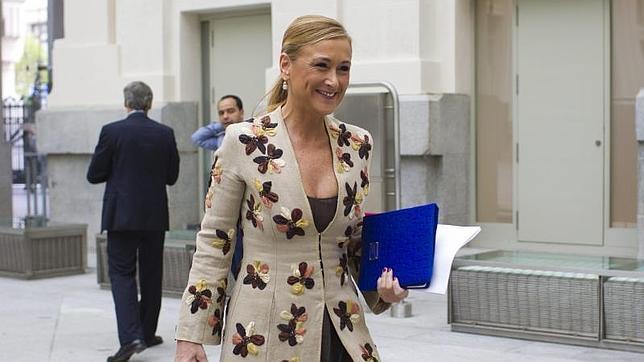El mes más duro de Cristina Cifuentes