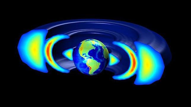 ¿Qué rodeó la Tierra hace un año durante un mes?