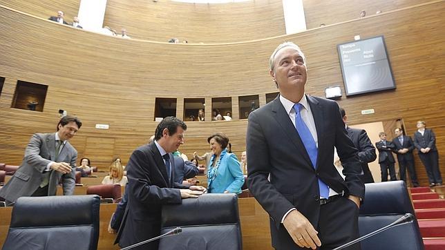 Fabra: «Me comprometo a bajar los impuestos antes de acabar la legislatura»