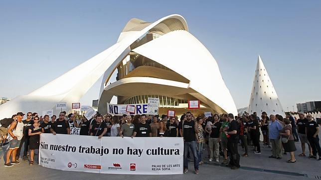 La huelga contra el ERE en el Palau de les Arts paraliza la actividad en la ópera
