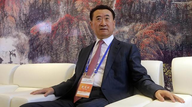 El «rey del ladrillo» inaugura su Hollywood chino