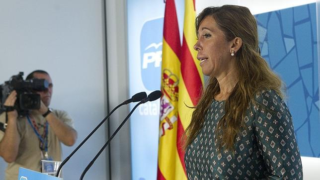 Camacho llama PSC y UDC a dejar de hacer «seguidismo independentista»