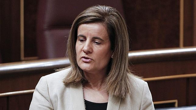 Báñez abre la puerta a revisar los ingresos de la Seguridad Social para mantener las pensiones