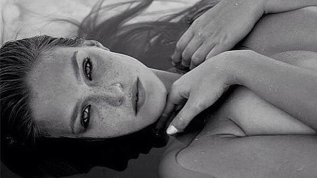 El topless de Bar Refaeli para «Sports Illustrated»