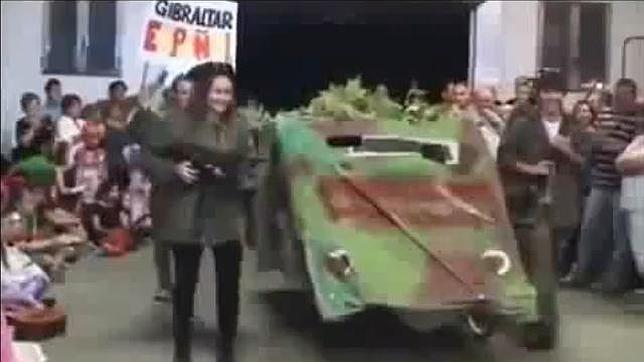 Indignación por una obra de la invasión de España a Gibraltar con británicos fusilados