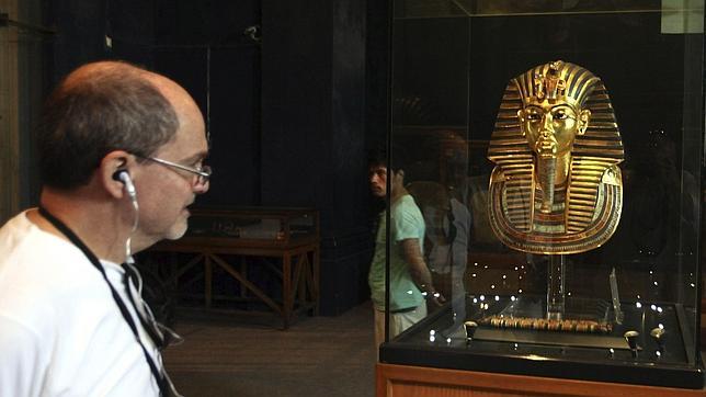 Los tesoros faraónicos regresan al Museo Egipcio tras sufrir la revolución