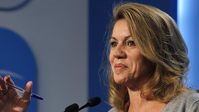 Cospedal advierte a Mas de que no «se juega con las fronteras»