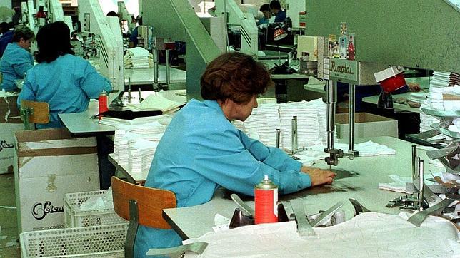 La actividad industrial en España crece en septiembre por segundo mes seguido, pero a menor ritmo