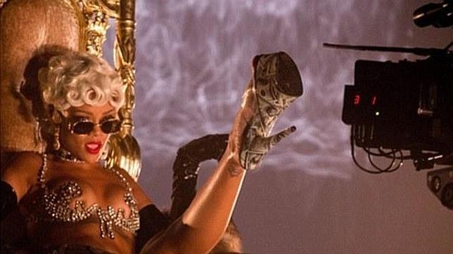 La vida sexual de Rihanna es «patética»